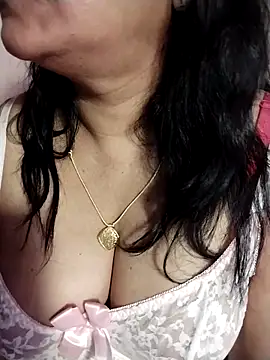 Snapshot of tharu_sweet chatting on October 14, 7:27 pm tharu sweet online show from October 14, 7:27 pm