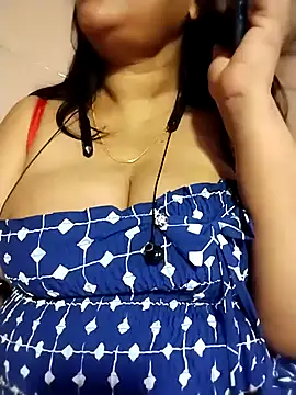 Snapshot of tharu_sweet chatting on September 24, 3:44 pm tharu sweet online show from September 24, 3:44 pm