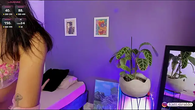 katt giraldo1 online show from September 23, 5:22 pm