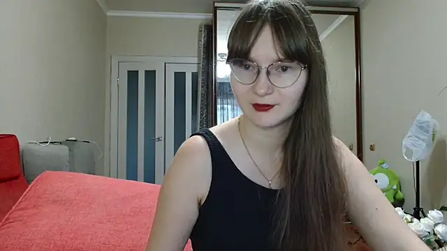 KiraGoldens online show from October 27, 6:20 am