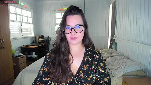 Snapshot of anna_love_hot chatting on October 21, 5:28 pm anna love hot online show from October 21, 5:28 pm