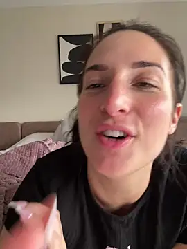 Audreygwennn online show from May 13, 6:35 pm