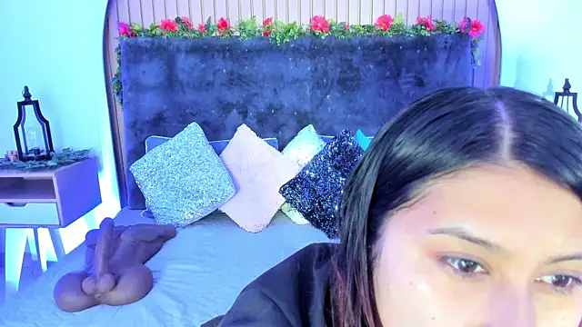 Karlagonzales  online show from November 16, 10:48 am