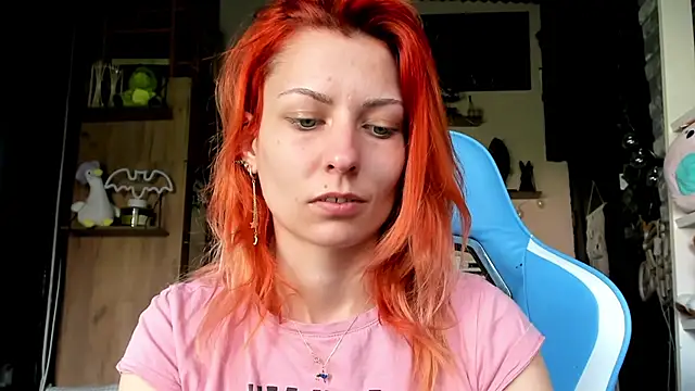 karo123421 online show from April 13, 8:15 am