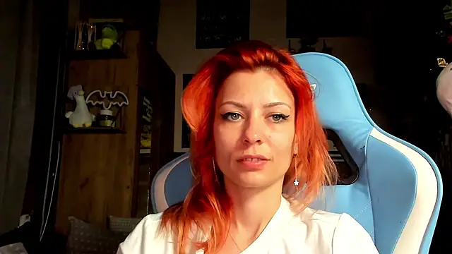 karo123421 online show from April 16, 9:50 pm