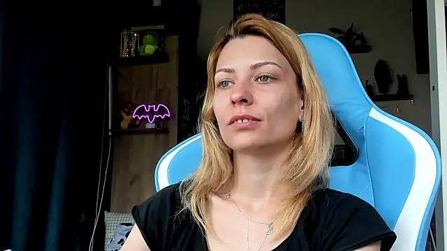 karo123421 online show from March 23, 11:16 am