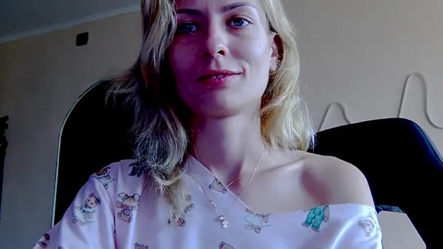 karo123421 online show from October 17, 6:27 am