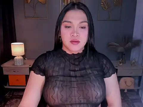 MaxeneCullens online show from October 4, 6:52 am