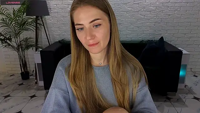 Adelyna Bird online show from September 29, 6:29 am