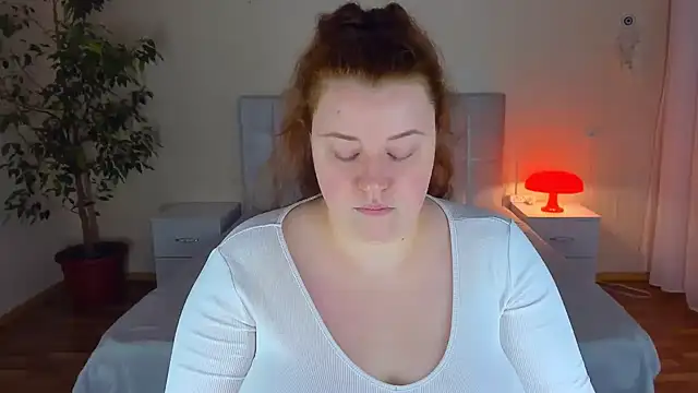 PolinaSalvatore online show from December 18, 7:51 pm