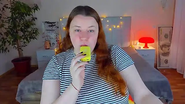 PolinaSalvatore online show from April 5, 2:49 pm