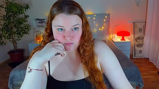 PolinaSalvatore online show from March 17, 3:38 pm