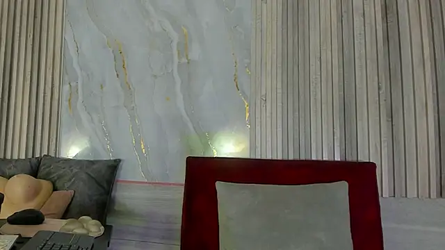 BriannaChelsea online show from November 4, 11:59 am