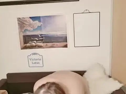 victorialotus online show from June 11, 2:36 pm