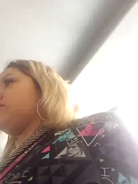 Snapshot of shaynarg chatting on September 30, 1:17 pm shaynarg online show from September 30, 1:17 pm