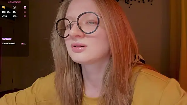 mollytuck online show from April 9, 3:17 pm