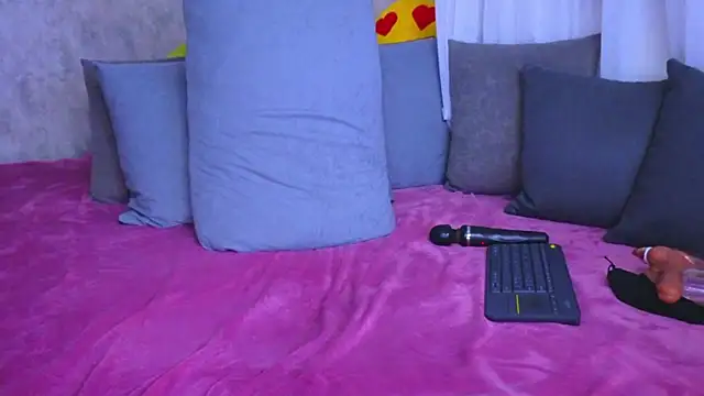 Kitty4 Reed online show from January 8, 9:19 pm