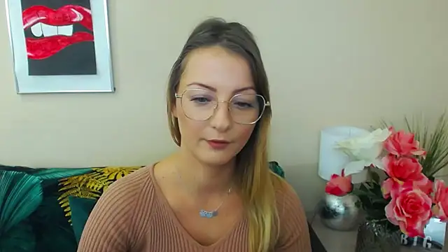 Snapshot of NatalieSexy chatting on December 2, 8:48 am NatalieSexy online show from December 2, 8:48 am