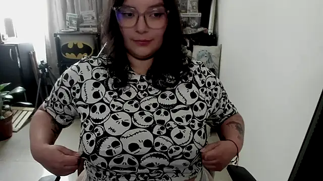 aika-dreams online show from March 13, 2:18 pm