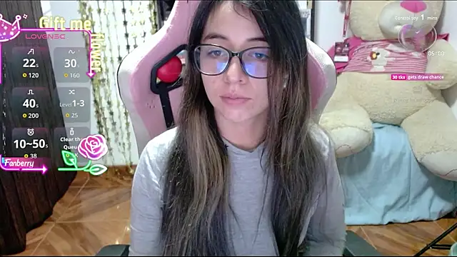 Maggie Fox3 online show from September 27, 2:52 am