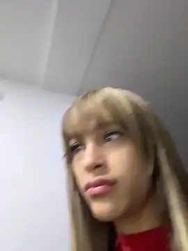 stormytt  online show from April 18, 2:47 am