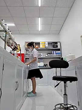 HinaLovely online show from April 4, 4:11 am