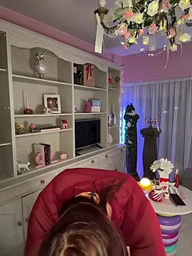 Kapree online show from April 4, 9:13 pm