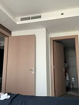 alexademie1 online show from February 16, 12:05 pm