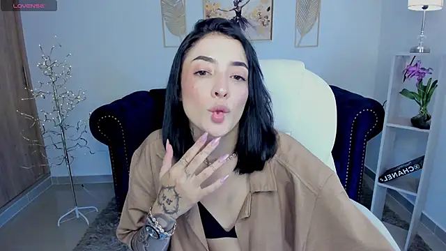 barbie scoth  online show from November 25, 7:58 pm