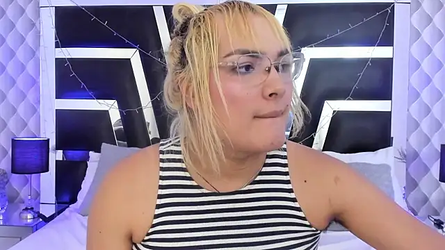 katya kozlov online show from November 17, 4:35 am