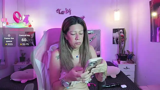 Karly moon online show from June 19, 10:41 am