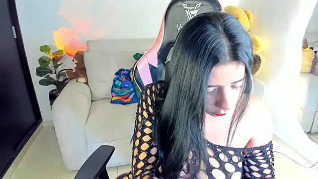 eval lee18 online show from October 20, 2:25 am