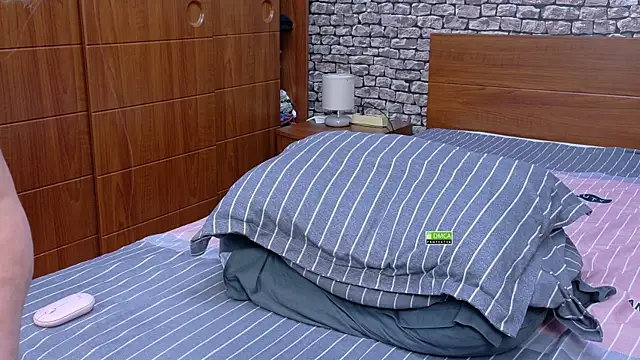 CuteBlondeMe online show from March 1, 6:51 pm