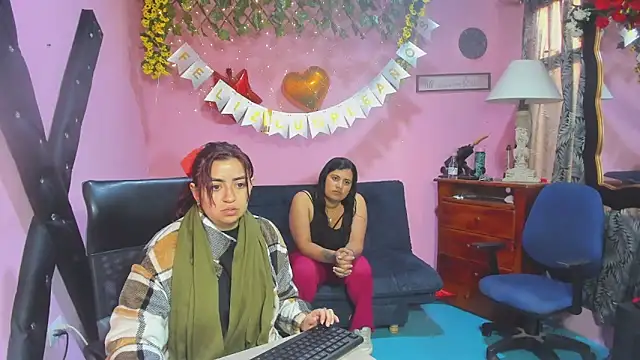 lesbiancuple online show from March 9, 11:46 am