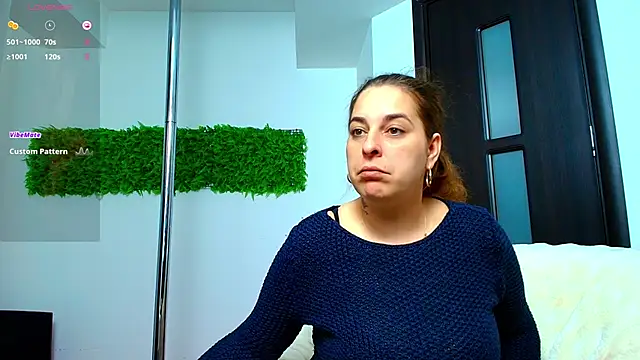 KarinaNoir online show from April 20, 4:04 am