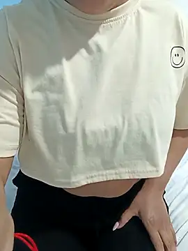 laura dirtyhot online show from March 2, 8:32 am