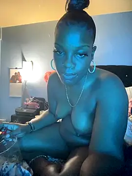 ChocolateBuns101 online show from September 14, 8:23 am