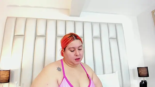 aandreaperez online show from October 2, 1:05 pm