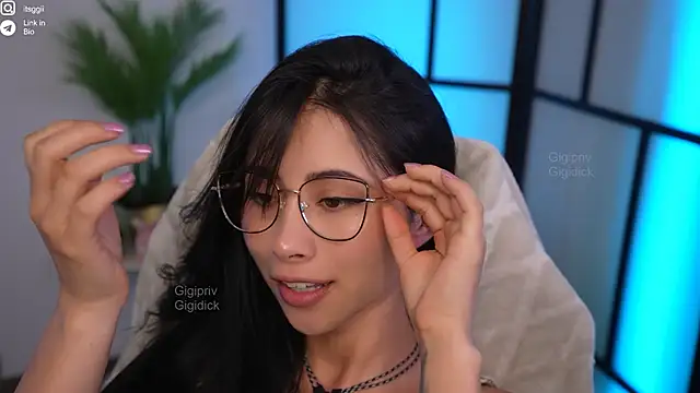 Gigi ohlala online show from December 3, 1:41 am