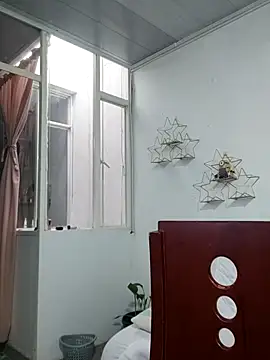 aisha latina online show from February 24, 3:10 pm