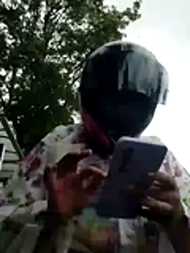 aisha latina online show from April 8, 5:04 pm