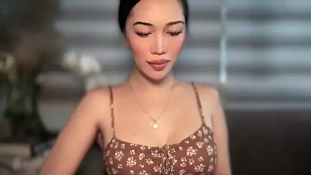 Snapshot of Jasmine_Elcock chatting on October 10, 5:12 am Jasmine Elcock online show from October 10, 5:12 am