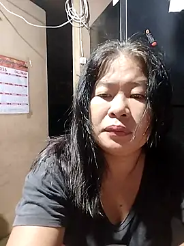 Lovelywoman43 online show from February 12, 10:00 pm