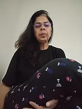 Susannemilf online show from November 20, 4:08 pm