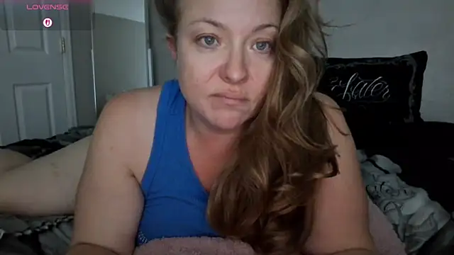 julimonroe online show from November 19, 3:06 am