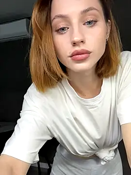 Camilla Railian online show from September 21, 2:32 am