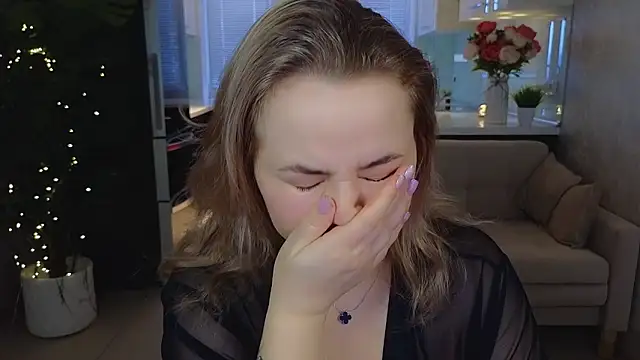 Mira Mermayd online show from March 21, 1:10 am