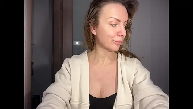 RachellAmazing online show from January 10, 8:57 pm