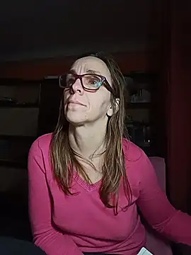 Dettybitch40 online show from December 3, 3:58 pm