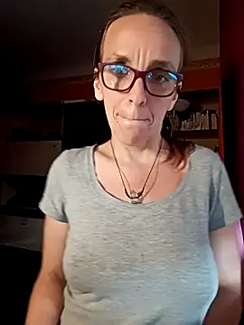 Snapshot of Dettybitch40 chatting on September 14, 4:38 pm Dettybitch40 online show from September 14, 4:38 pm